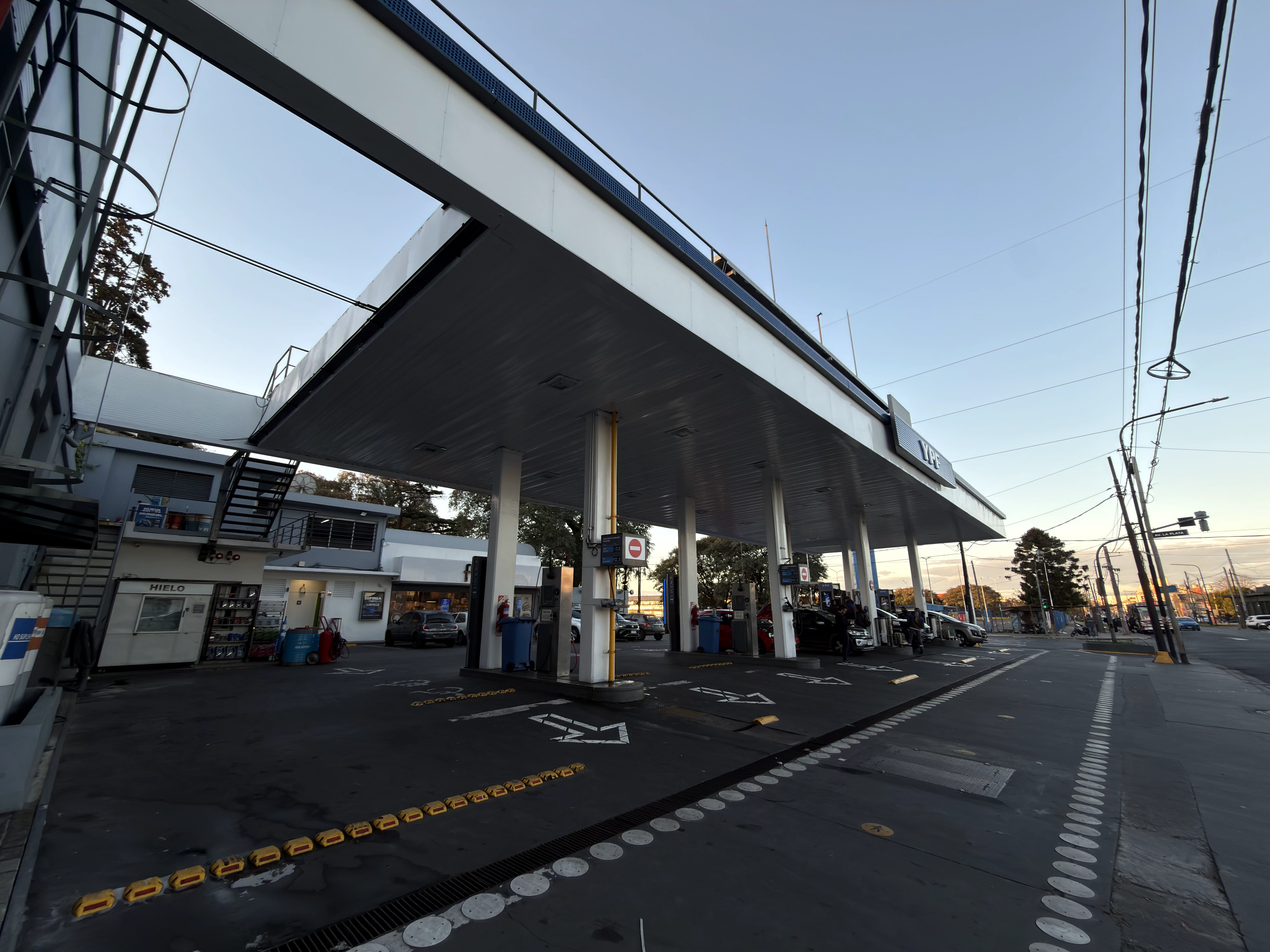 Estación YPF 12 de Octubre - Sant Energy